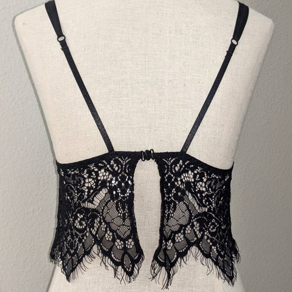 Black Lace Strappy Longline Bralette - L - Picture 3 of 4